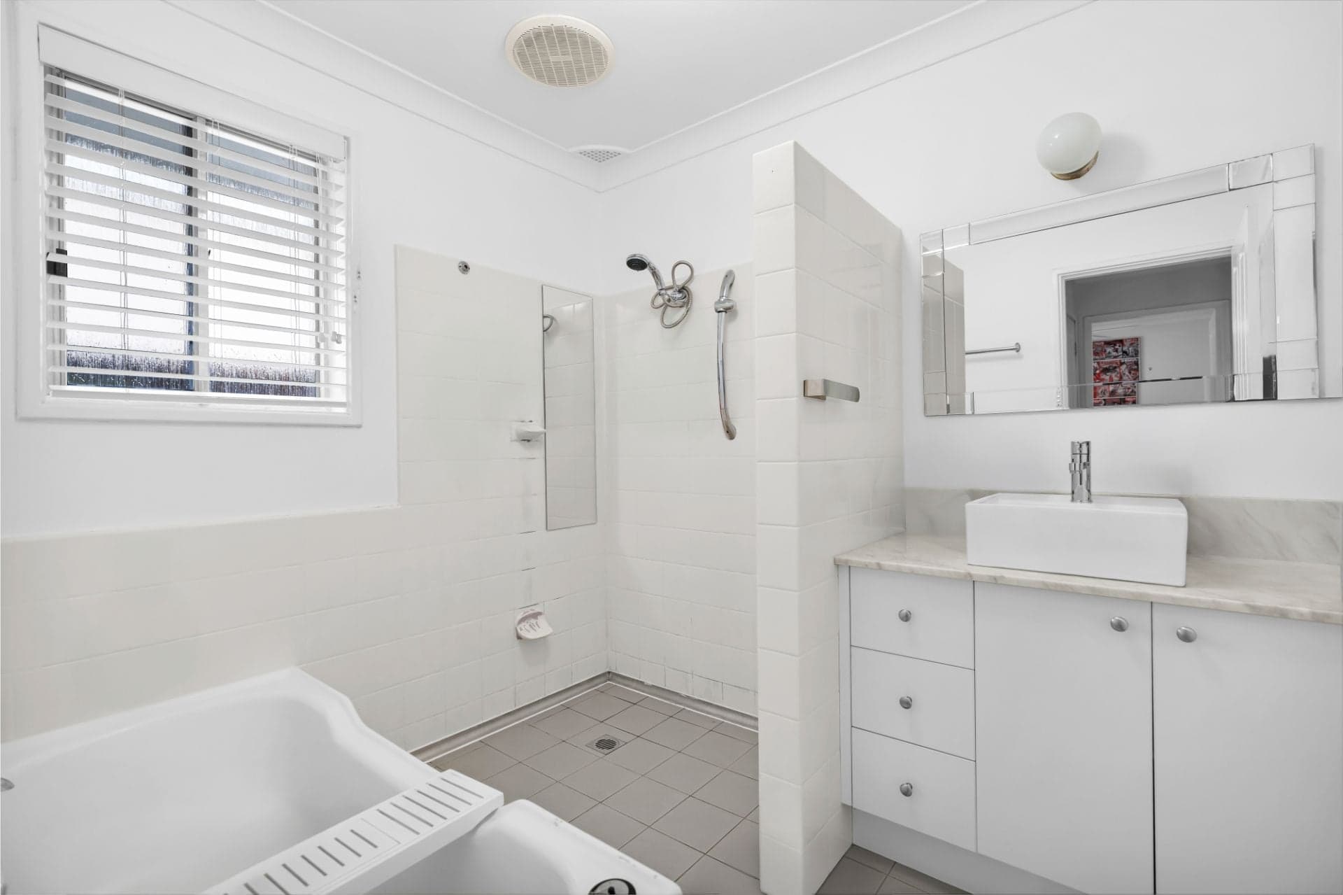 27 Stromlo Place, Ruse, Ruse - Thumbnail 2