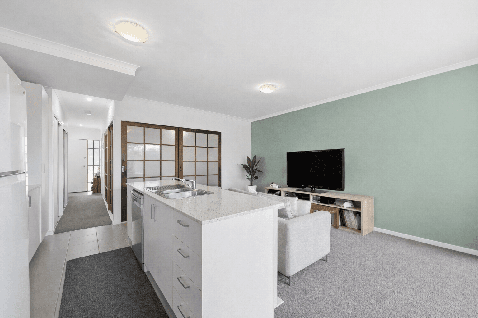 4/4 Ross Road, Queanbeyan NSW 2620, Queanbeyan - Thumbnail 2