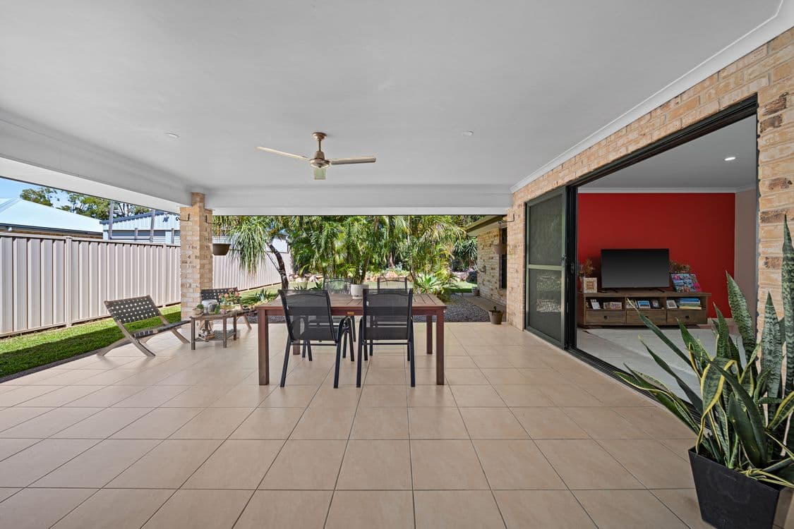 2 Chandon Court, EMERALD QLD 4720, Emerald - Thumbnail 6