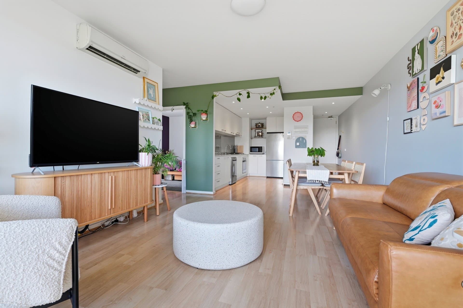 306/300 Middleborough Road, Blackburn - Image 1
