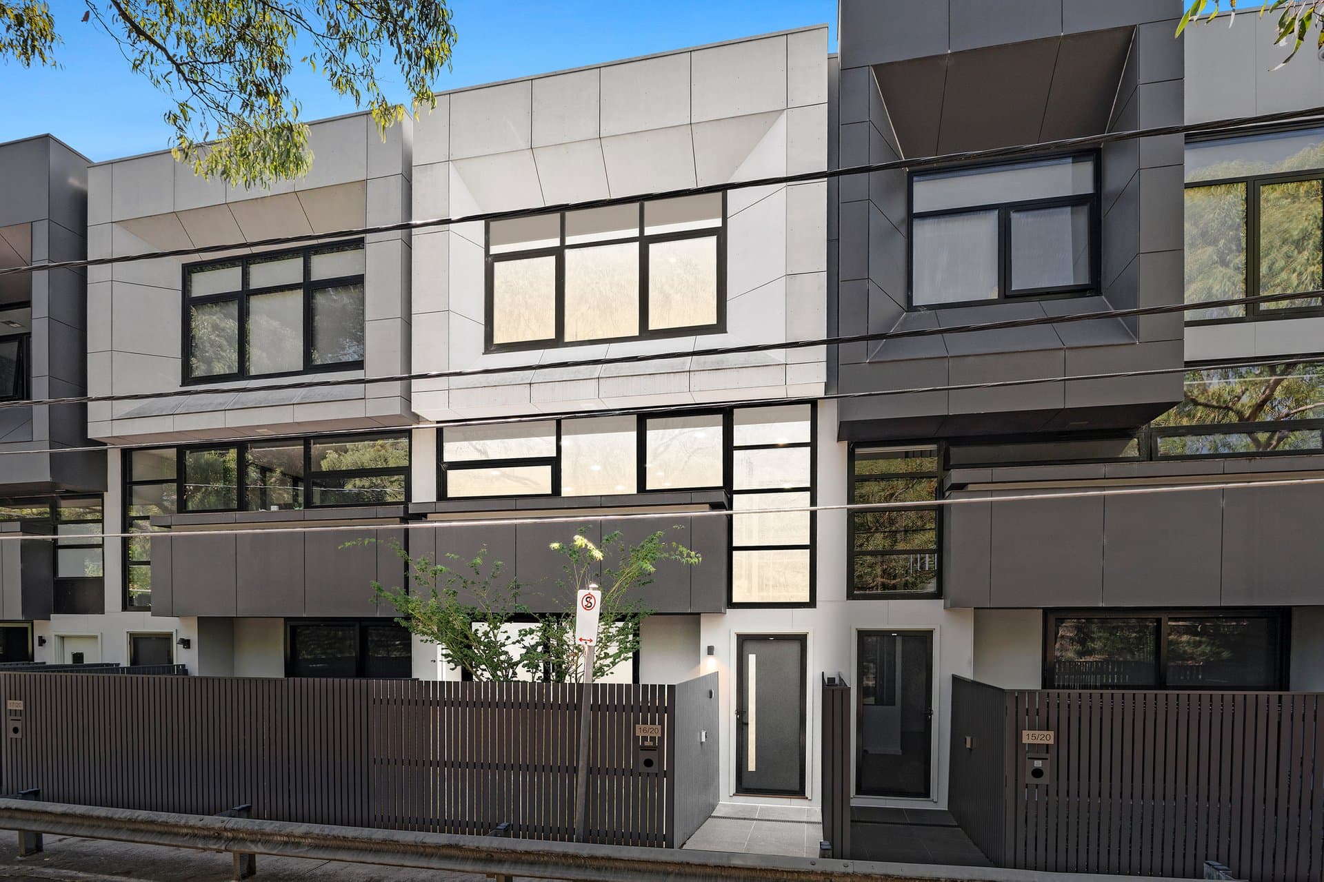 16/20 Toorak Avenue, Croydon - Image 1