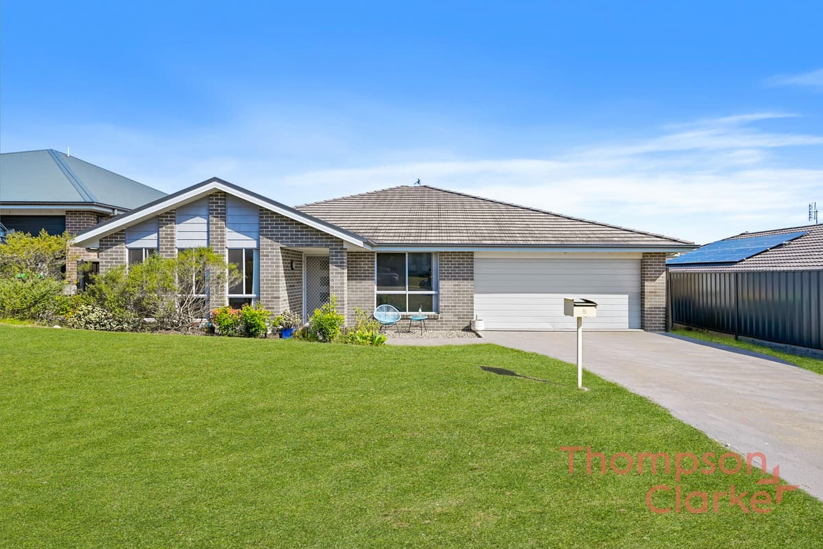 5 Lavender Close, Gillieston Heights - Image 1