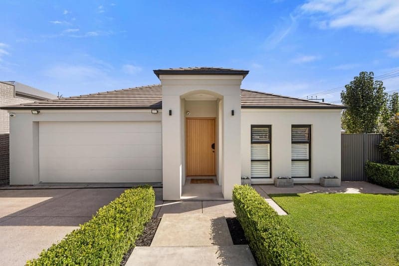 34 Durant Avenue, Rostrevor - Image 1