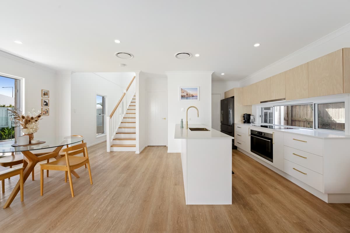 11 Daydream Crescent, Banya - Thumbnail 4