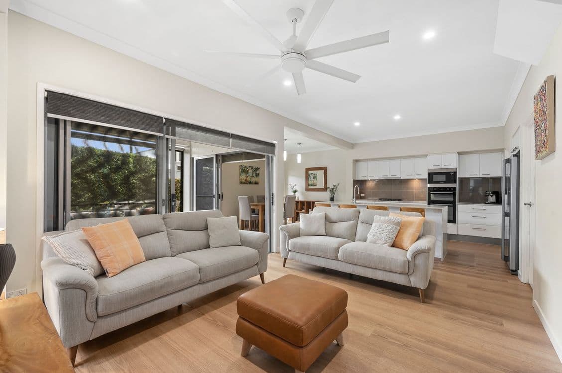 1/9 Lake Weyba Drive, Noosaville, Noosaville - Thumbnail 3