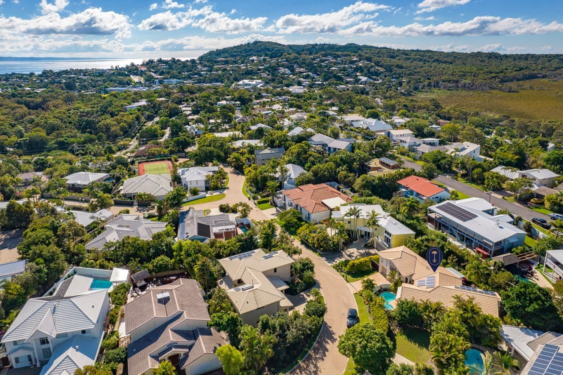 6 Tangmere Court, Noosa Heads, Noosa Heads - Thumbnail 2