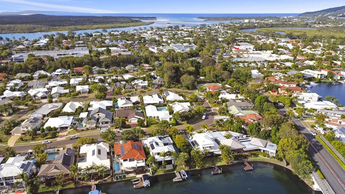 24 Neptune Circuit, Noosa Waters, Noosa Waters - Image 1