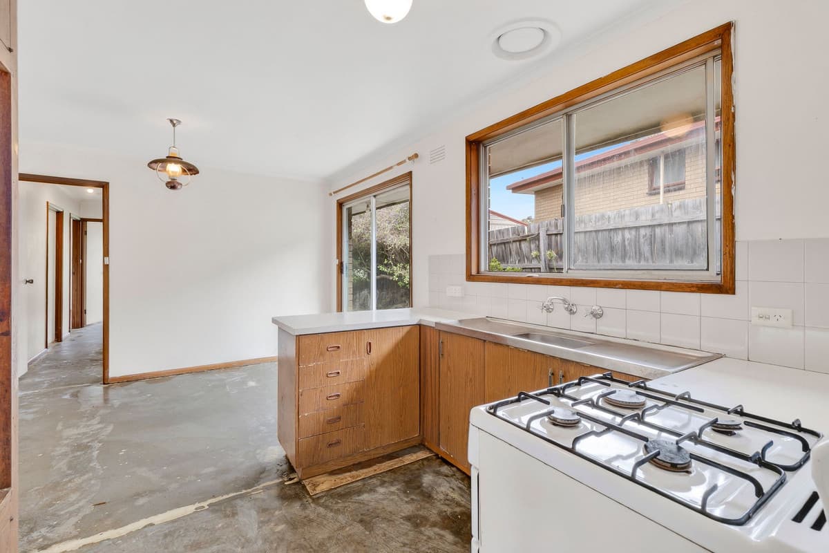 33 Gwyther Road, Highton VIC 3216, Highton - Thumbnail 4