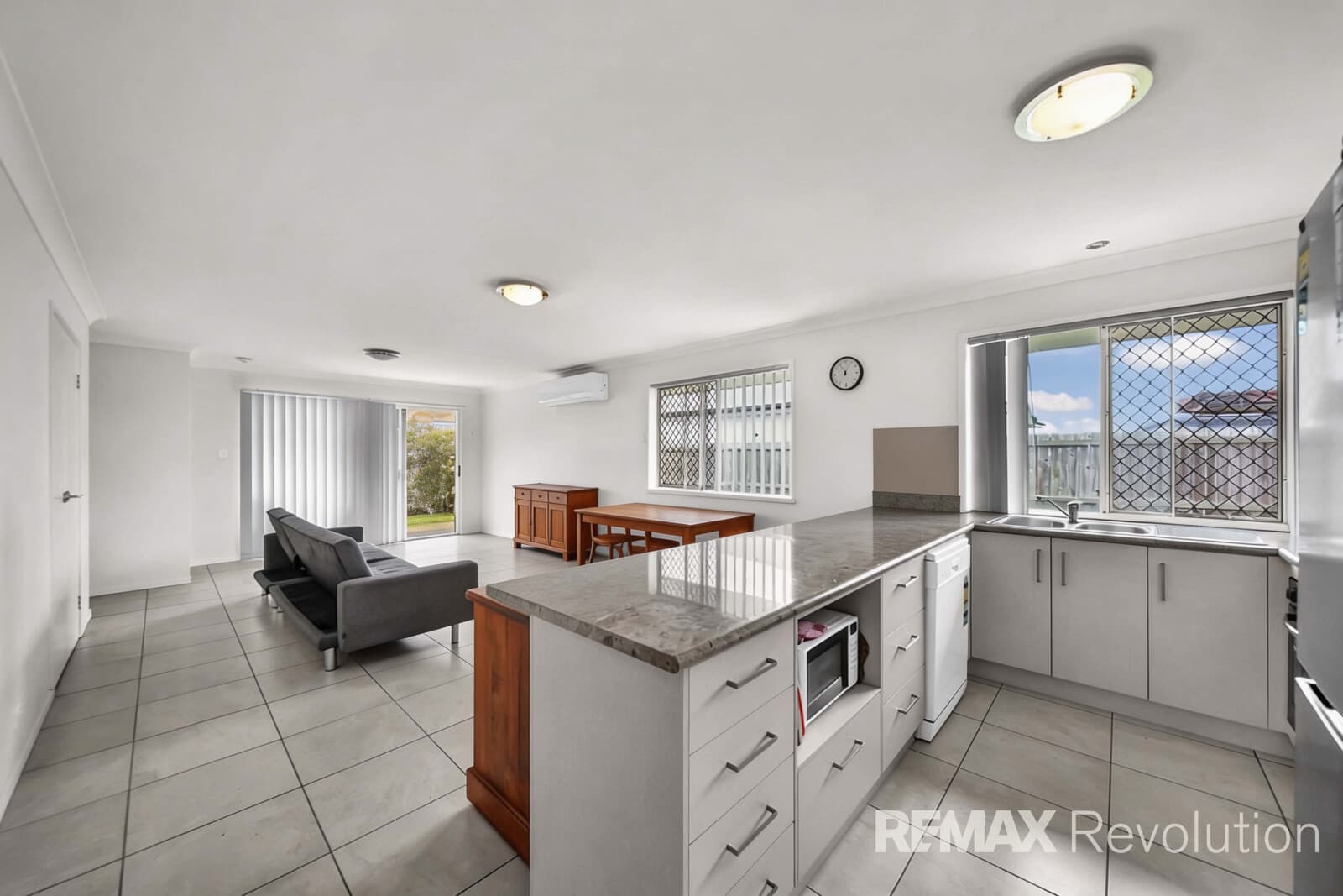 16 Mark Winter Court Bellbird Park QLD 4300, Bellbird Park - Thumbnail 3