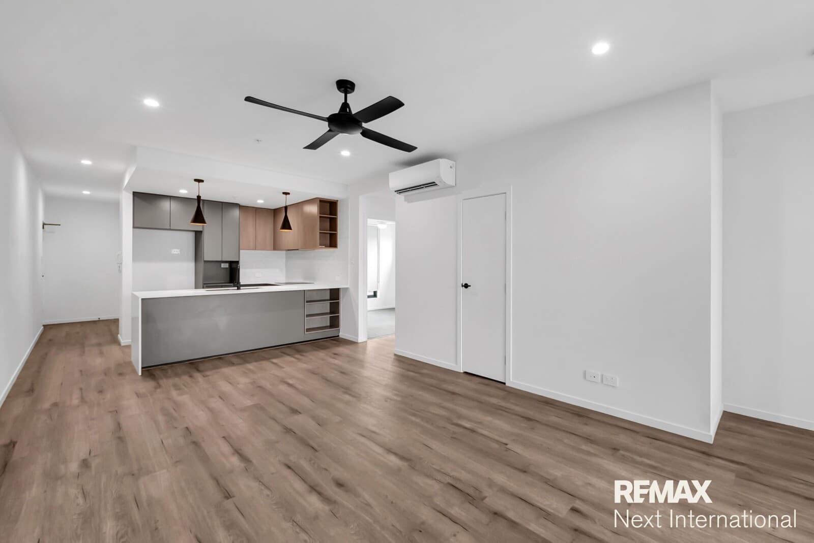 12/11 Barrack Road Cannon Hill QLD 4170, Cannon Hill - Image 1