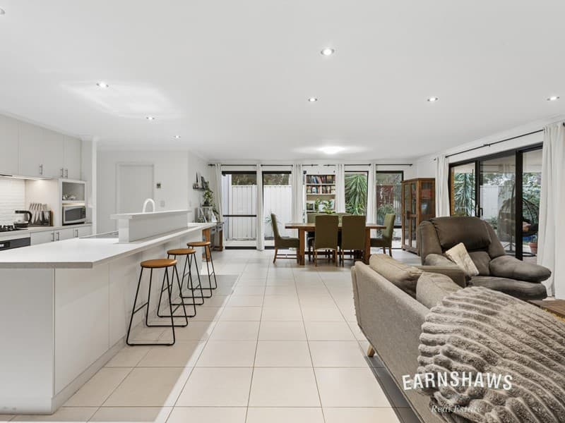 35 Myerson Crescent, Maida Vale, Maida Vale - Image 1