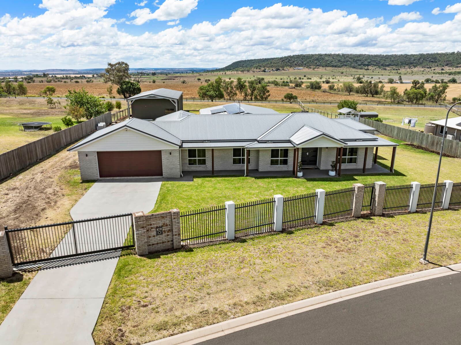 57 Southern Cross Drive Kingsthorpe QLD 4400, Kingsthorpe - Thumbnail 2