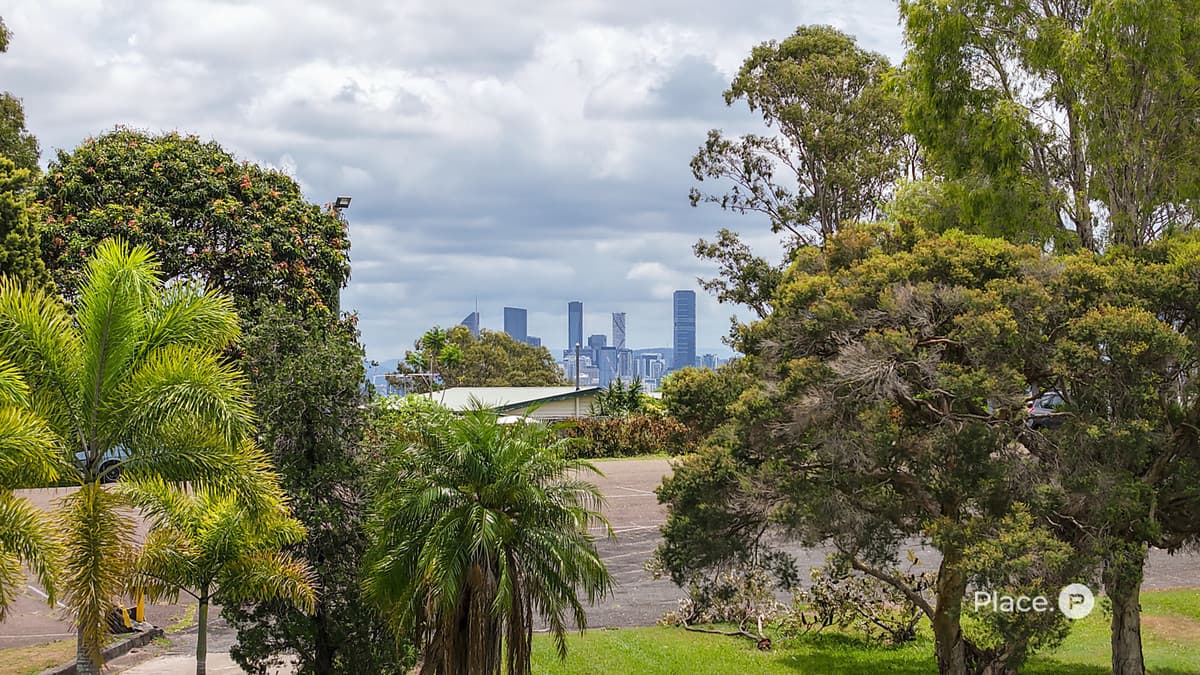 94 Greens Road, Coorparoo - Thumbnail 3