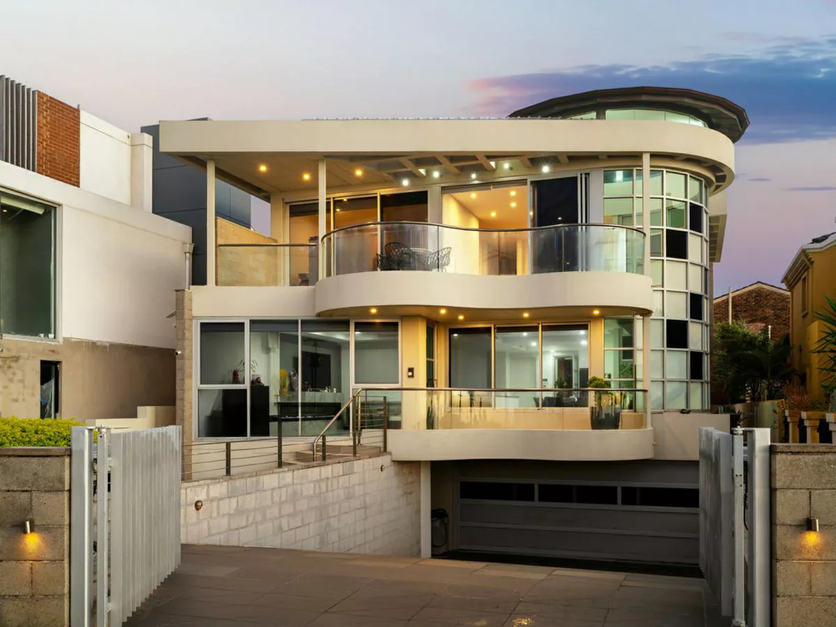 28 Riverside Drive, SANS SOUCI, Sans Souci - Thumbnail 2