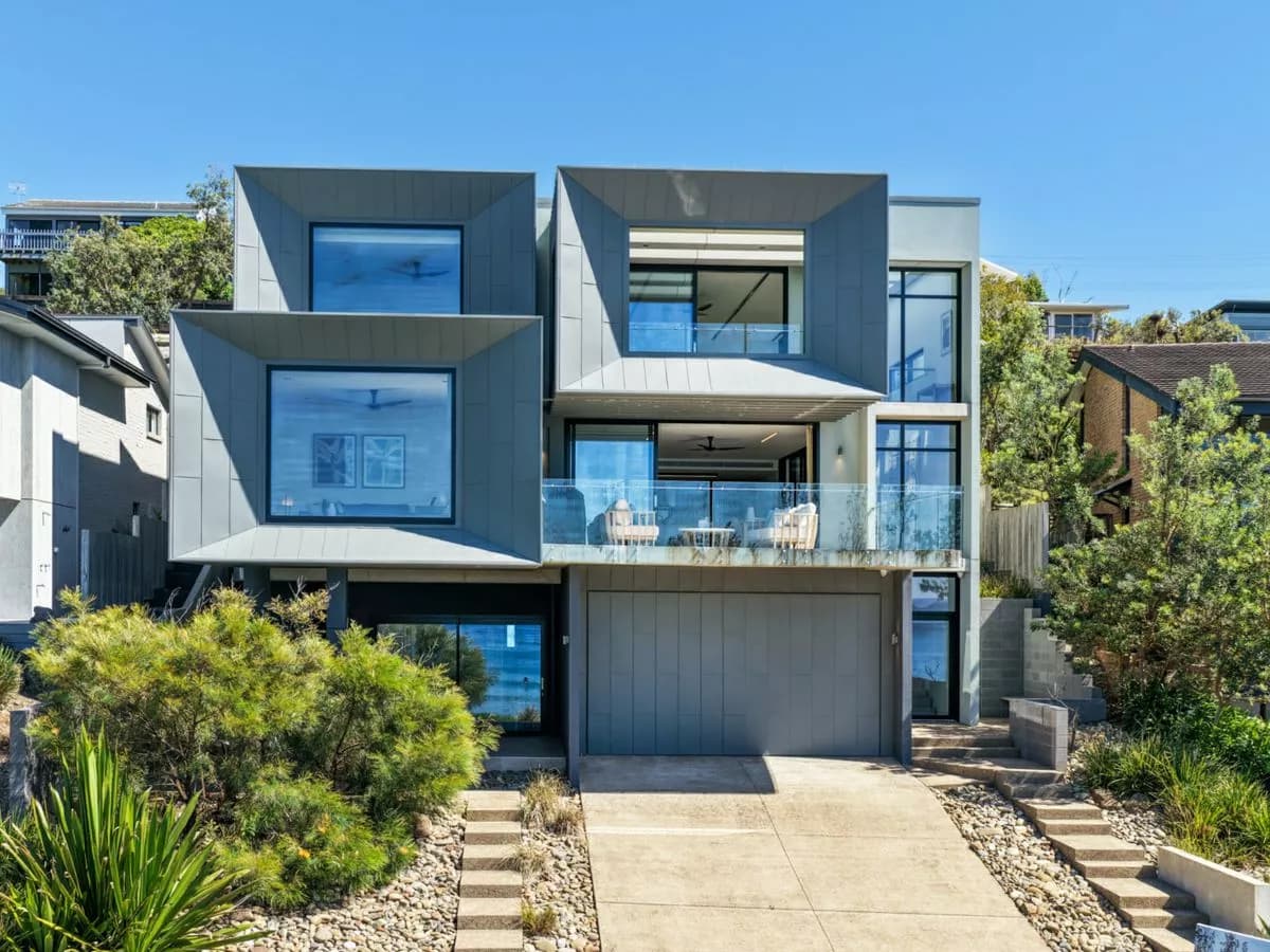 12 Beach Road, MOLLYMOOK BEACH, Mollymook Beach - Thumbnail 4