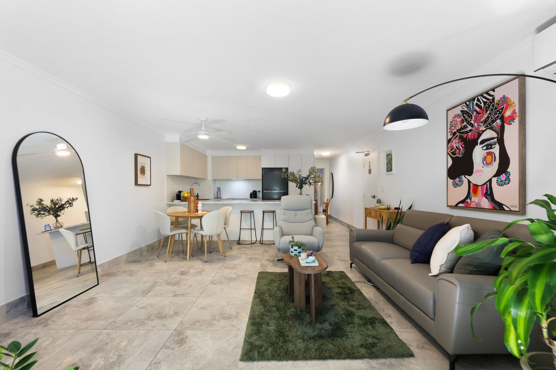 7/3355 Surfers Paradise Boulevard, Surfers Paradise, Surfers Paradise - Thumbnail 2