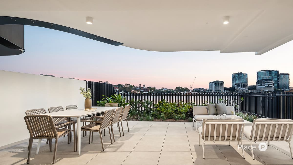 11 Byron Street, Bulimba - Thumbnail 2