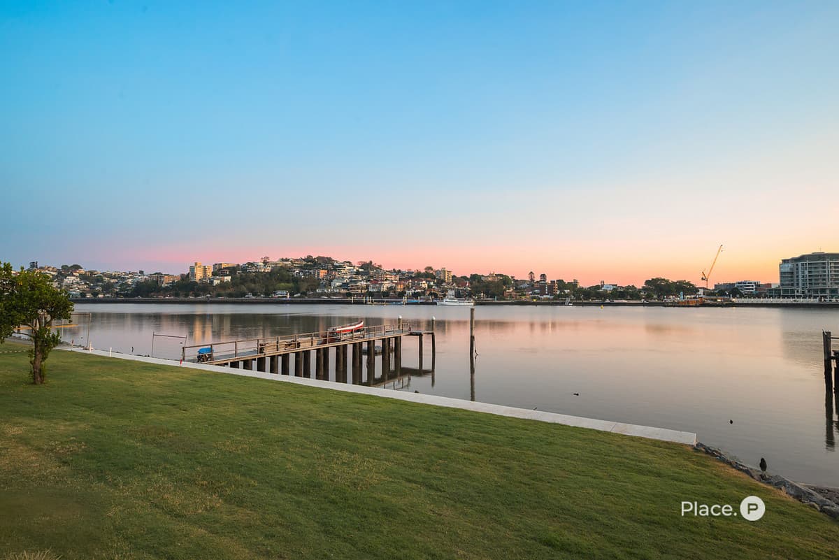 11 Byron Street, Bulimba - Thumbnail 3