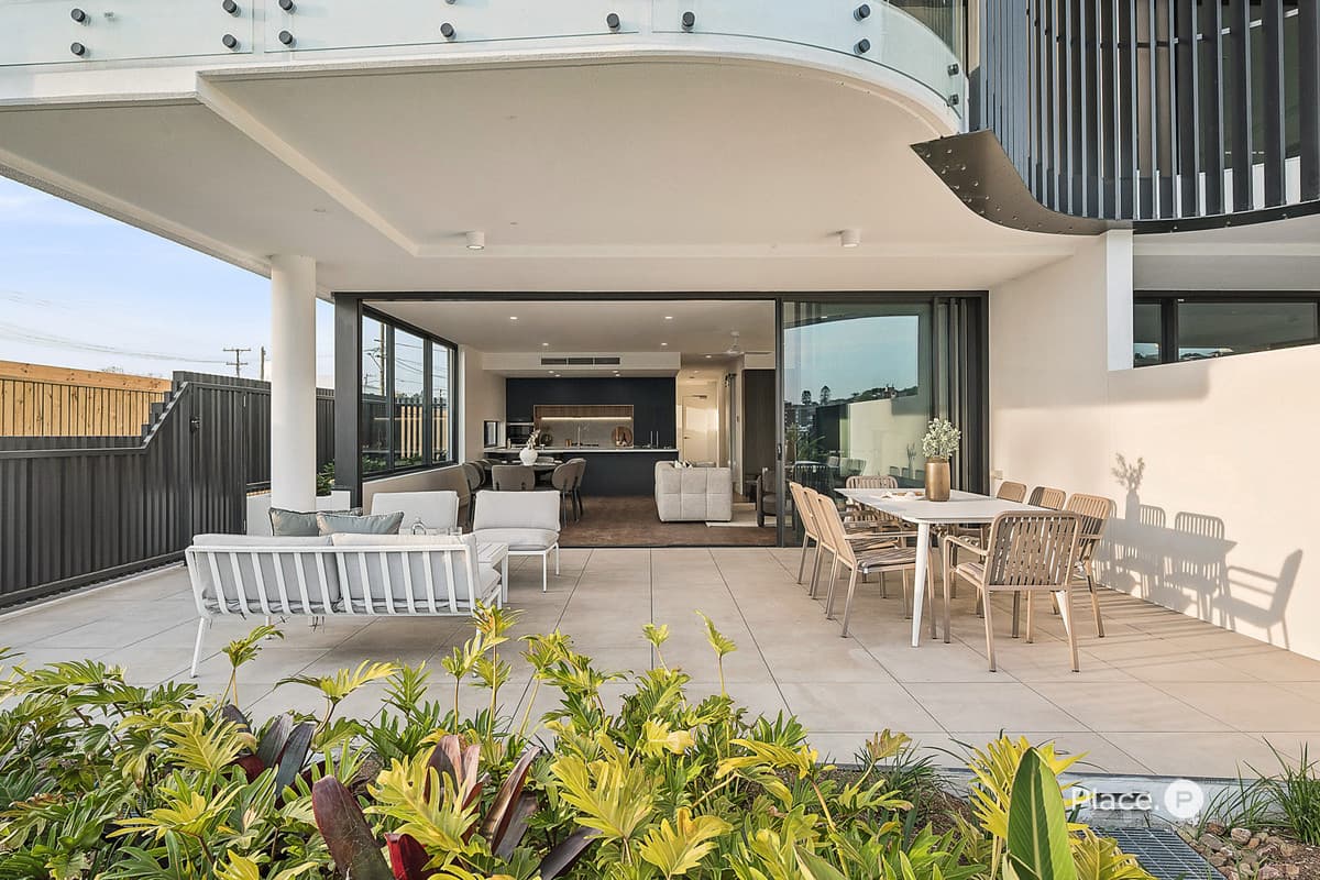 11 Byron Street, Bulimba - Thumbnail 4