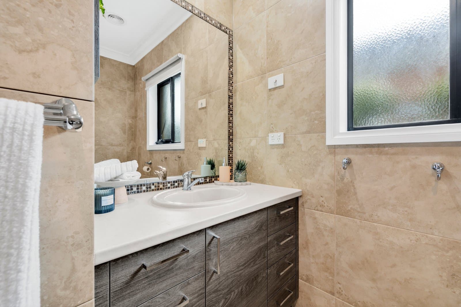 1/5 Stapley Crescent, Chadstone, Chadstone - Thumbnail 8