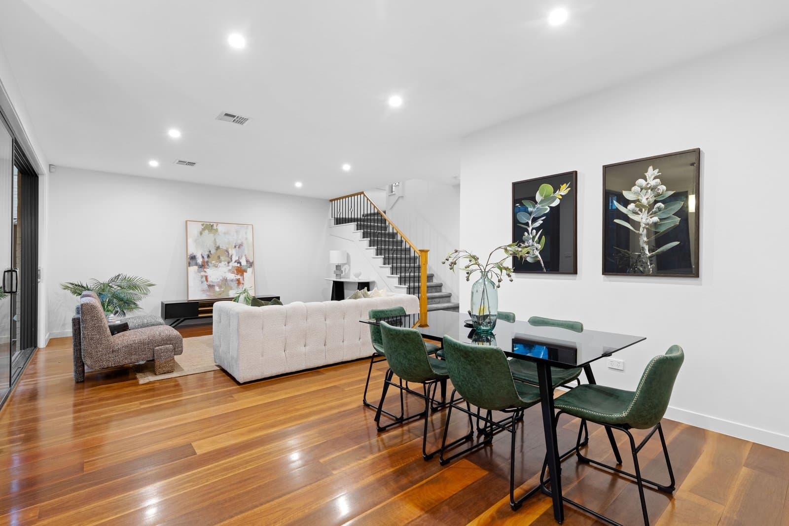 3/4 Camelia Street, Box Hill, Box Hill - Thumbnail 3