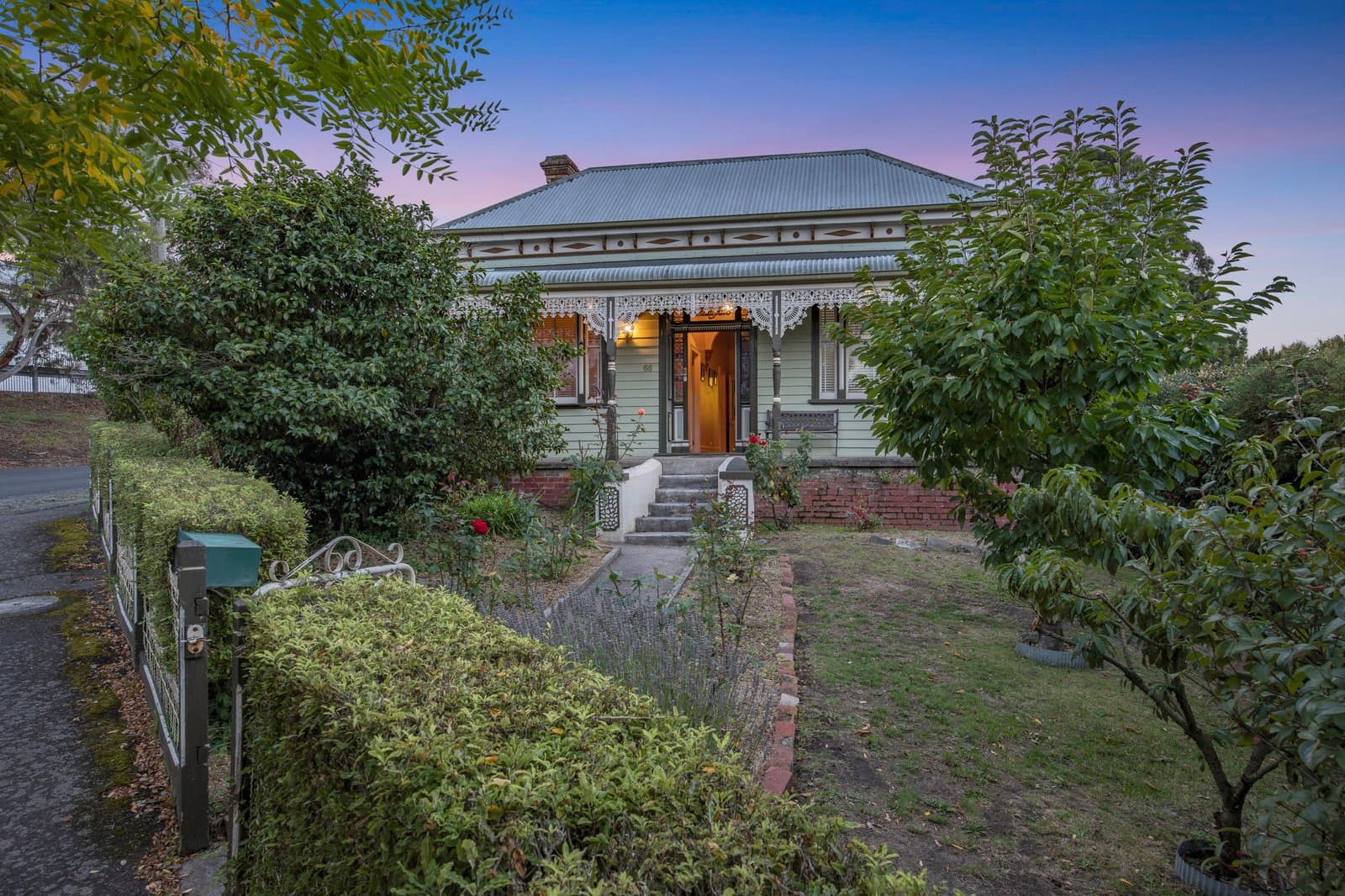 66 Rowe Street, Black Hill, Black Hill - Image 1