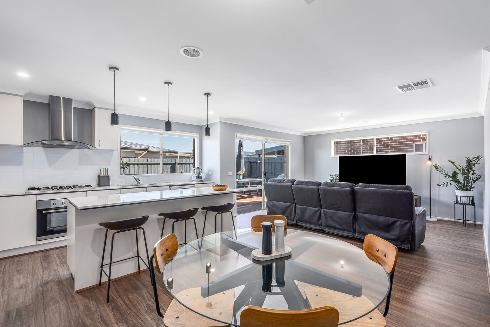 16 Adair Court, Marshall, Marshall - Thumbnail 2