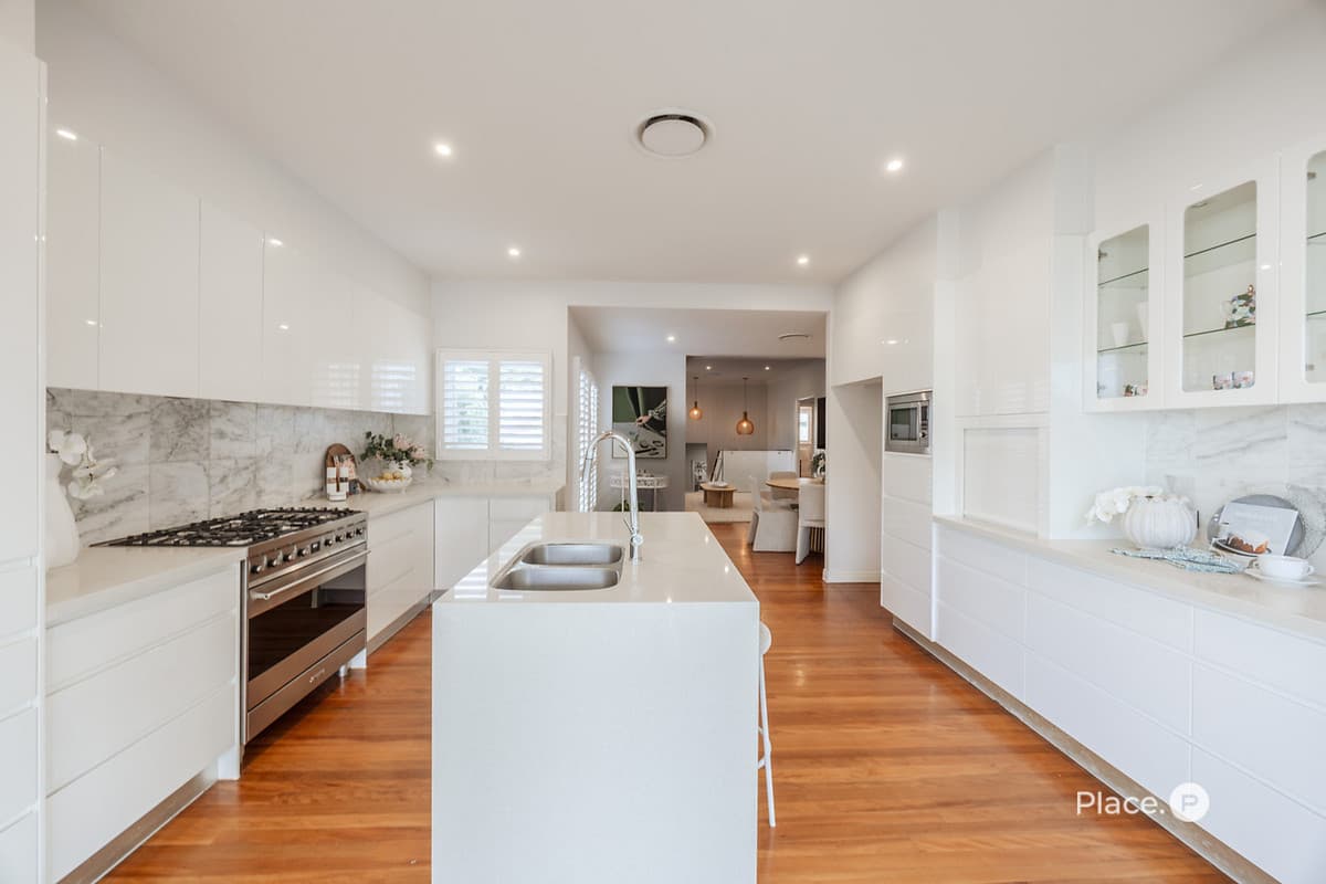 61 Highlands Street, Wavell Heights - Thumbnail 6
