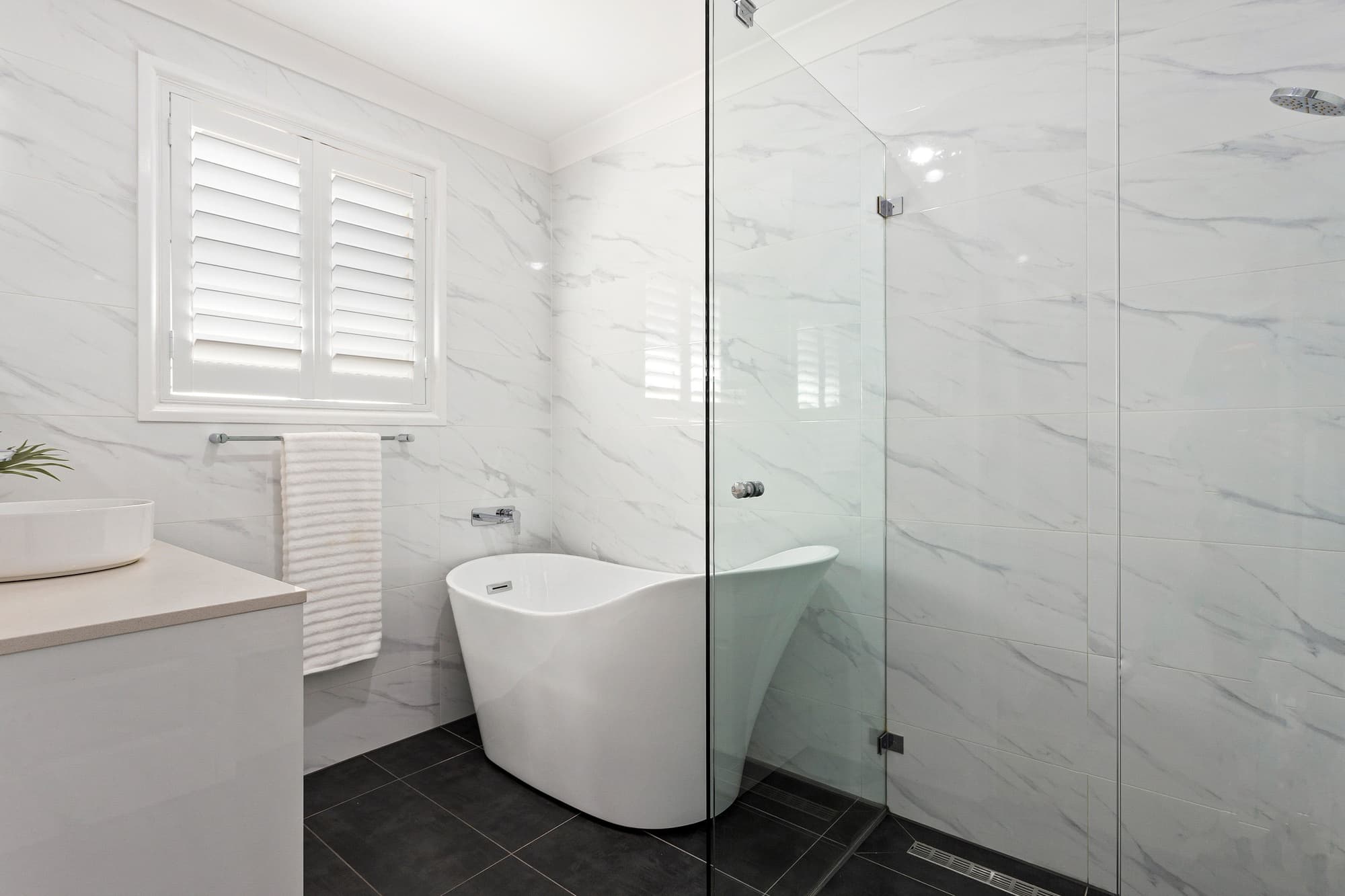 12/6a Milne Crescent, Mount Saint Thomas - Thumbnail 5