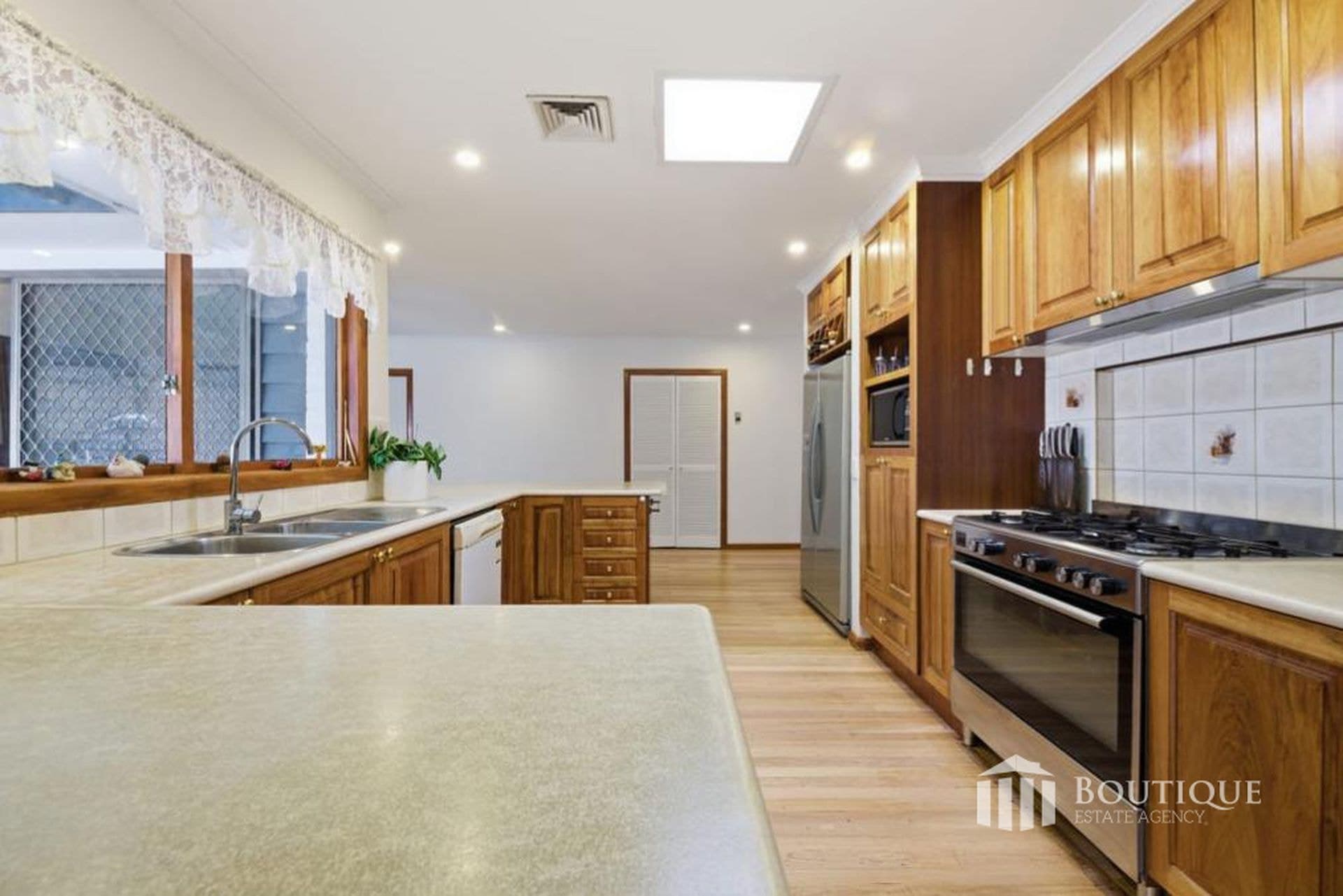 5 Hampton Court, Dandenong North, Dandenong North - Thumbnail 5