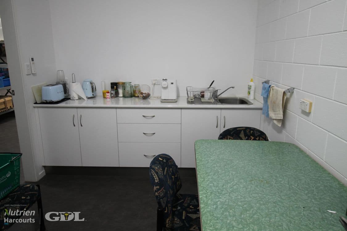2/89 Egerton Street, EMERALD, QLD 4720, Emerald - Thumbnail 6