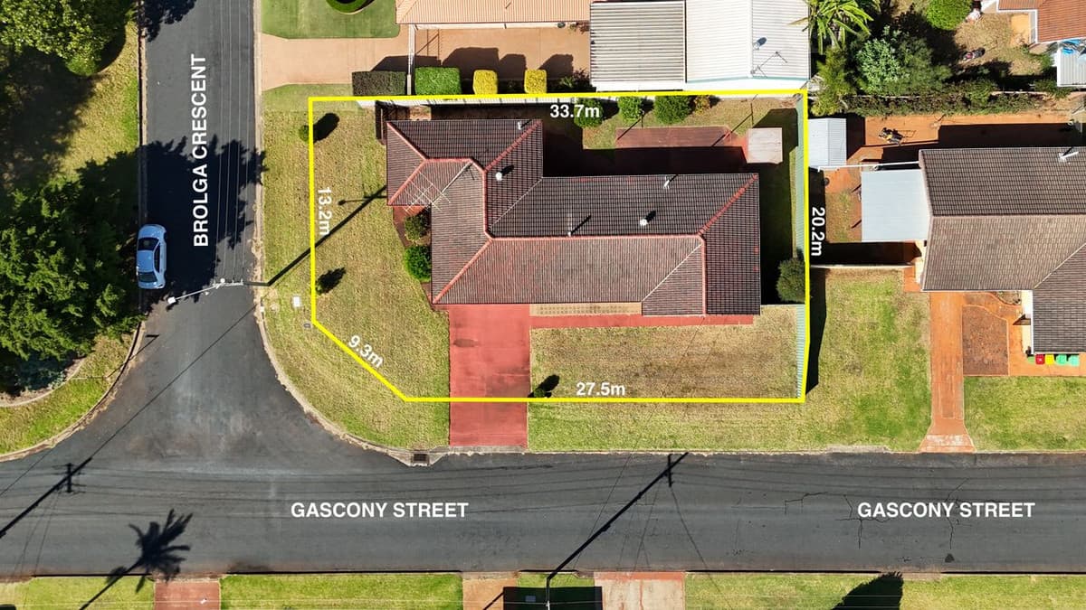 18 Gascony Street, Harristown QLD 4350, Harristown - Thumbnail 2