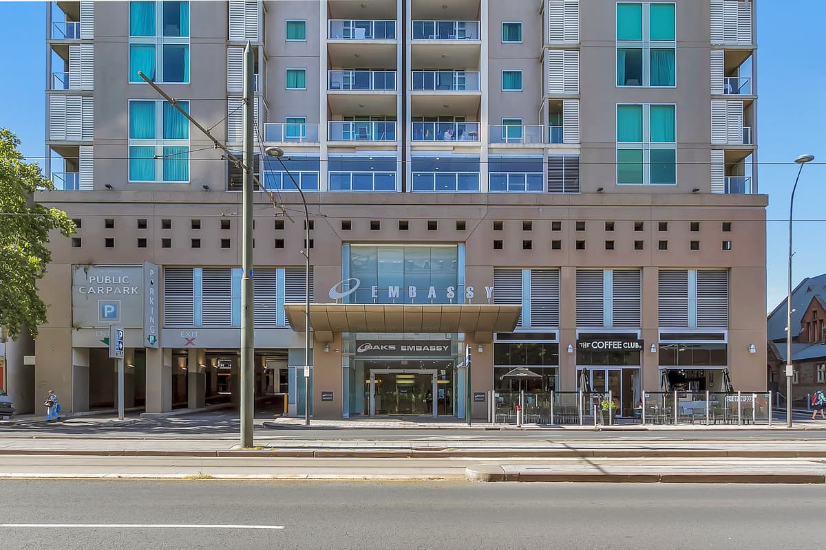 811 / 96 North Terrace, Adelaide SA 5000, Adelaide - Thumbnail 2
