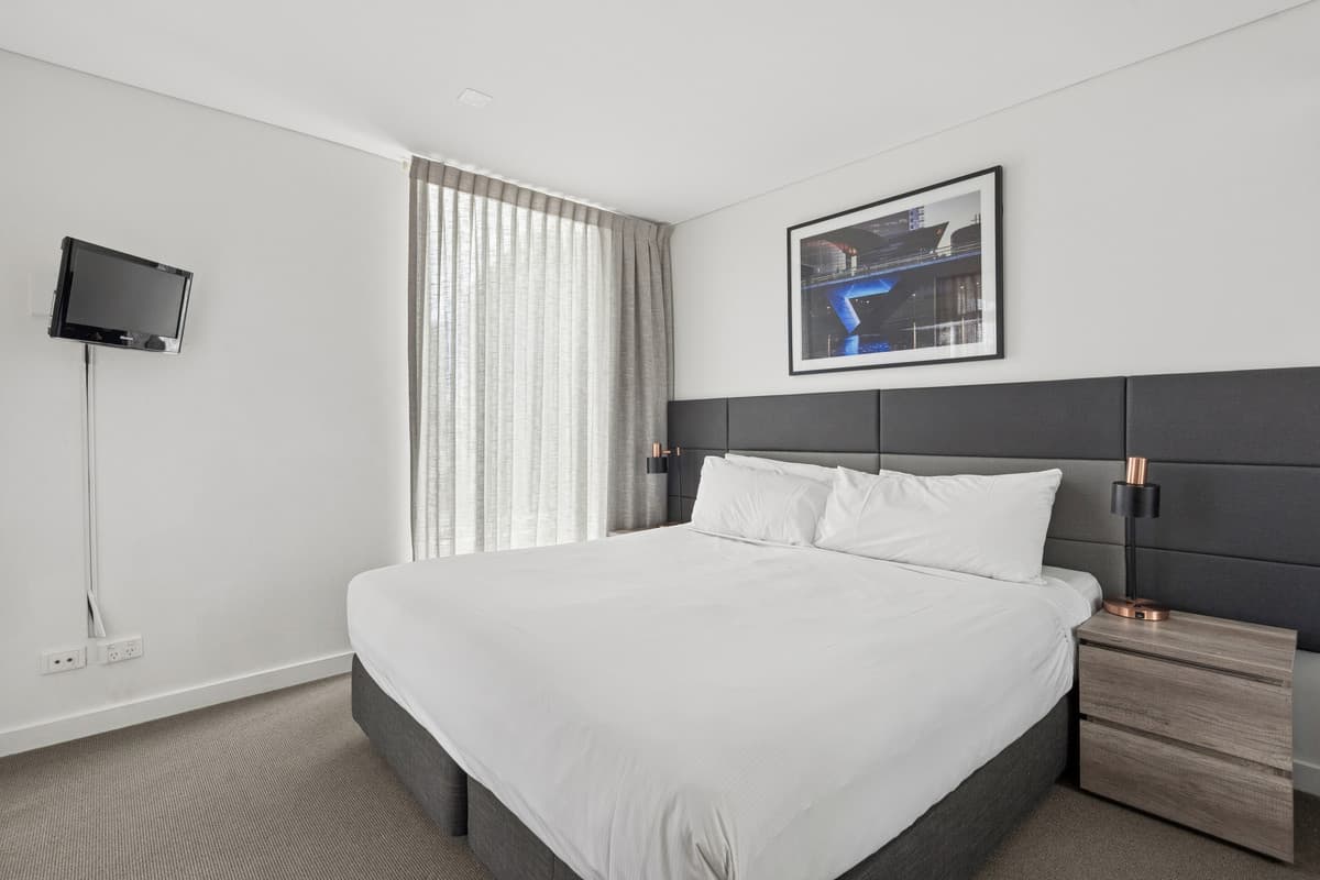 811 / 96 North Terrace, Adelaide SA 5000, Adelaide - Thumbnail 8