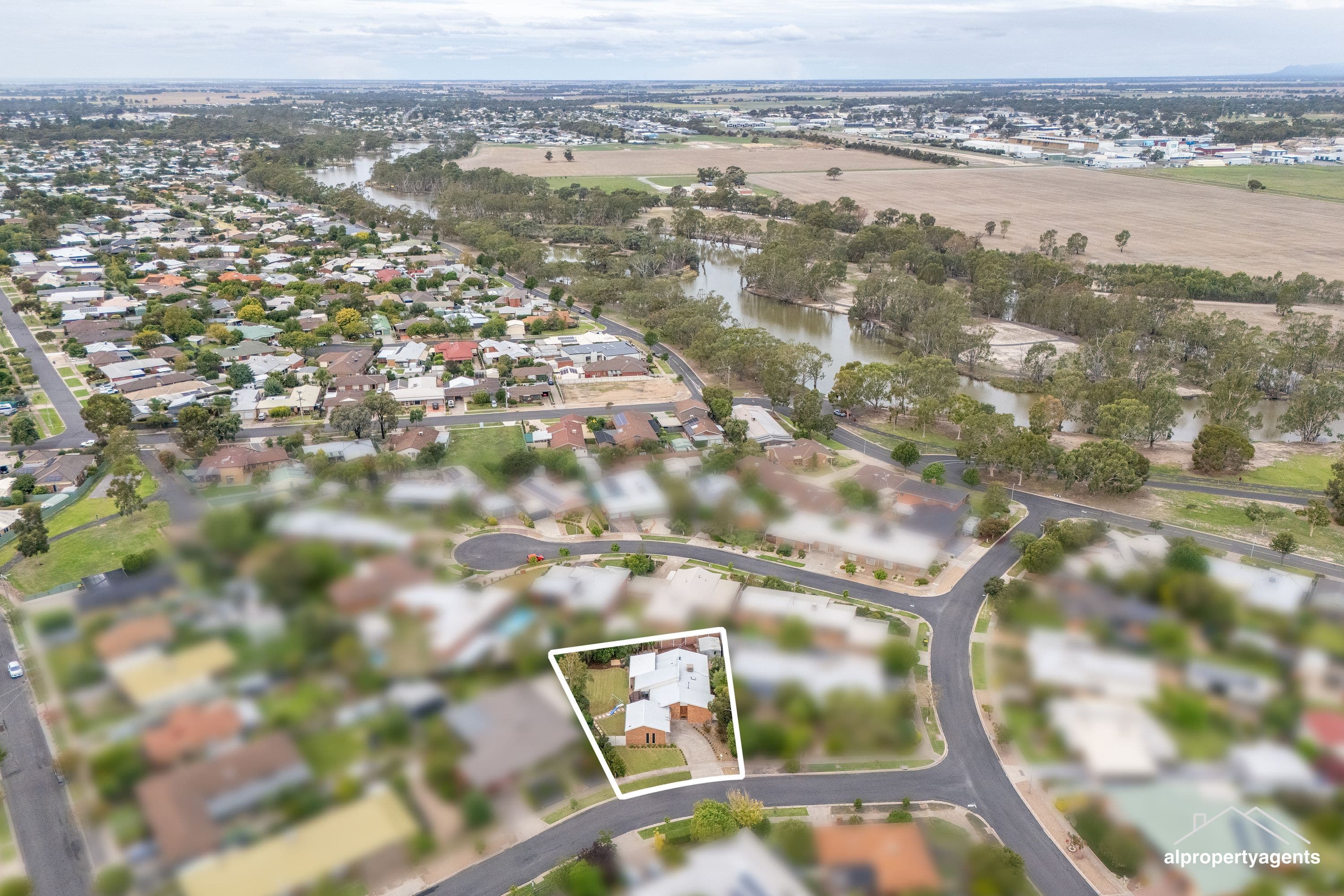 3 Fulton Avenue, Horsham VIC 3400, Horsham - Thumbnail 2