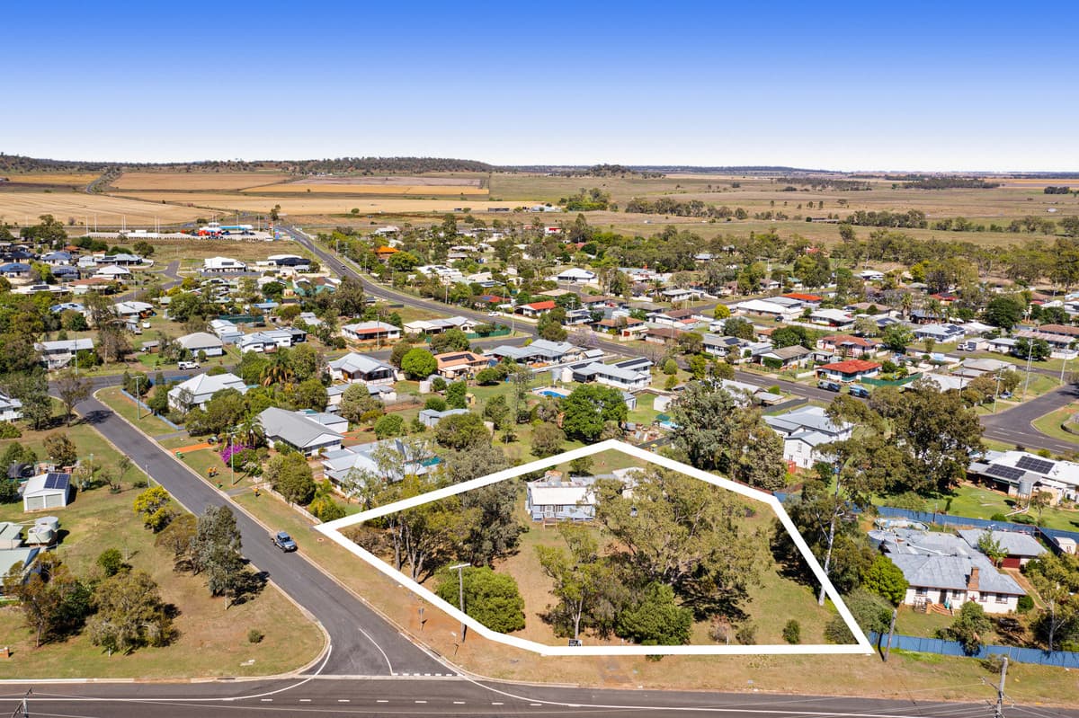 6 Toowoomba Road, Oakey QLD 4401, Oakey - Thumbnail 4
