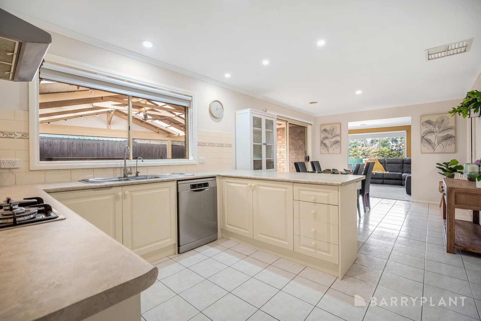 7 Wynen Court, Pakenham, VIC 3810, Pakenham - Thumbnail 3