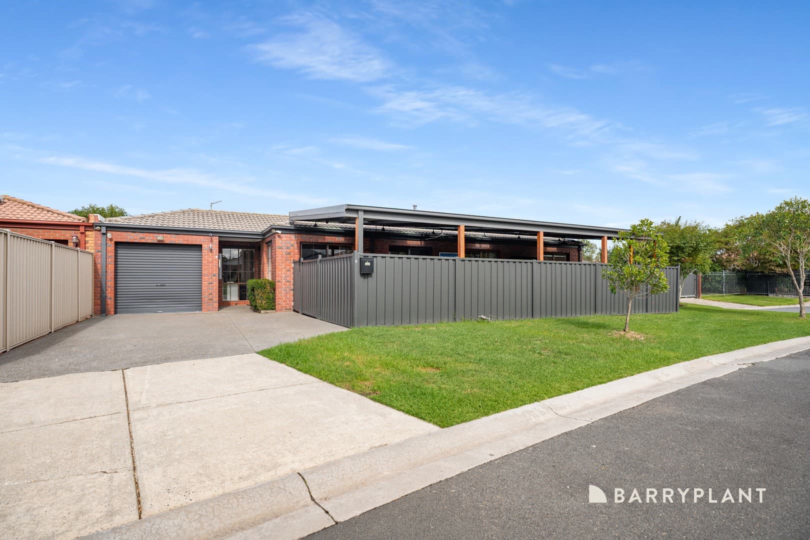 6 Orlit Close, Cranbourne North, VIC 3977, Cranbourne North - Thumbnail 2