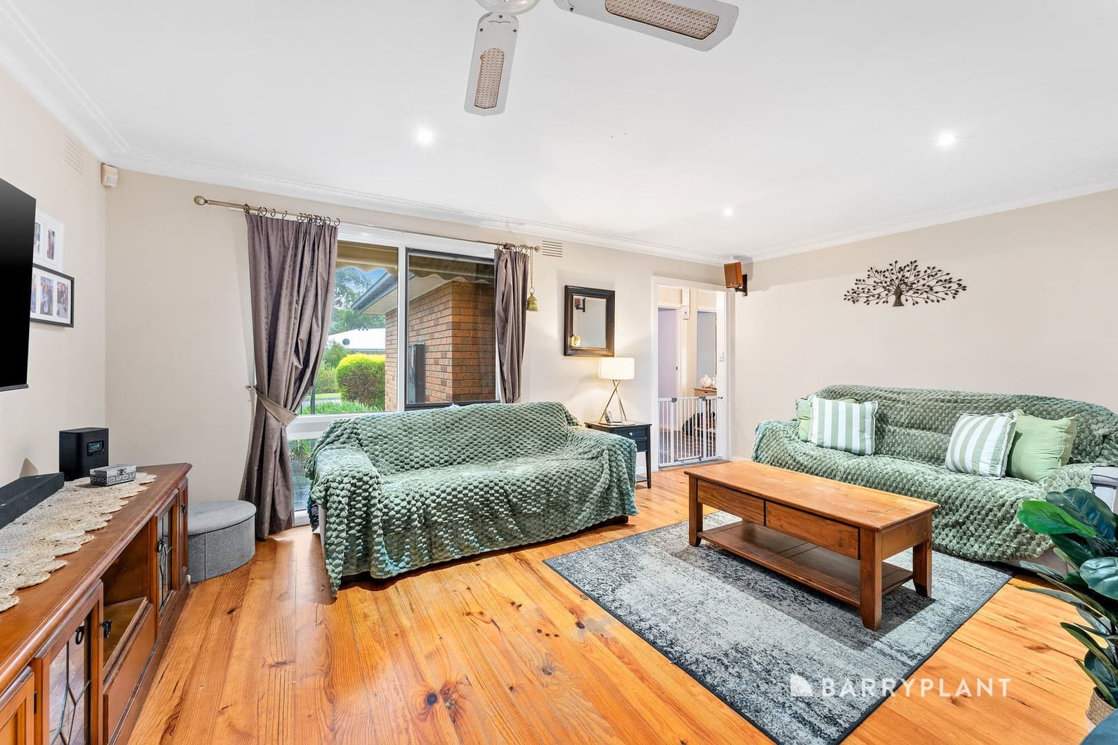 6 Denham Court, Scoresby, VIC 3179, Scoresby - Thumbnail 2