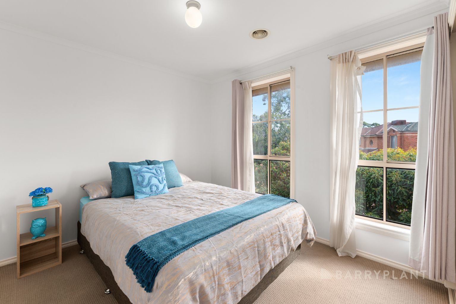 12 Hummingbird Place, South Morang, VIC 3752, South Morang - Thumbnail 7