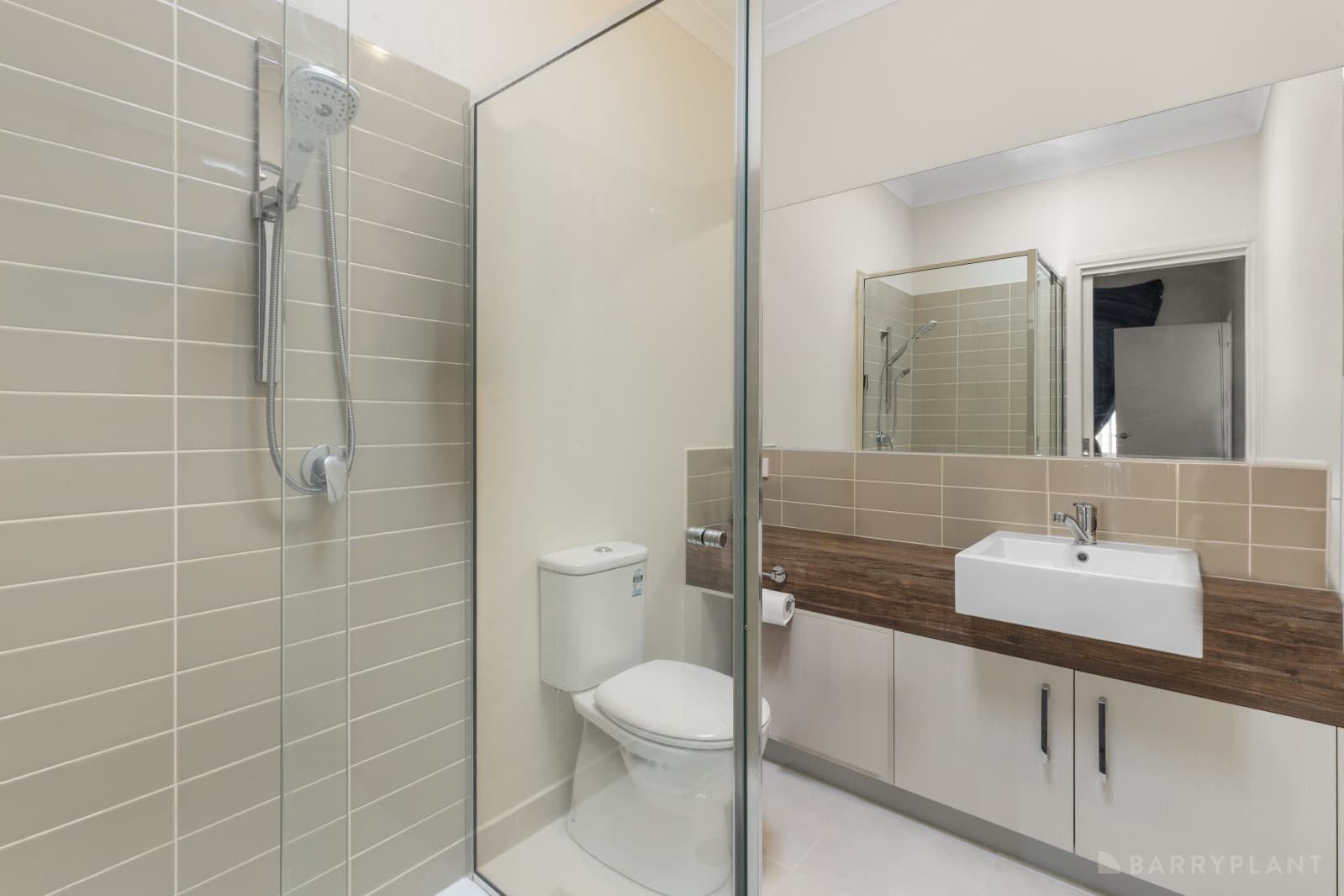 2/65 Oaktree Drive, Hampton Park, VIC 3976, Hampton Park - Thumbnail 8