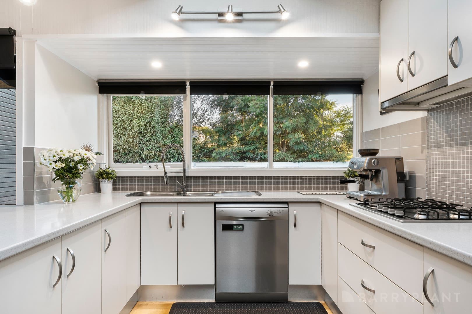 26 Pinnocks Road, Emerald, VIC 3782, Emerald - Thumbnail 7