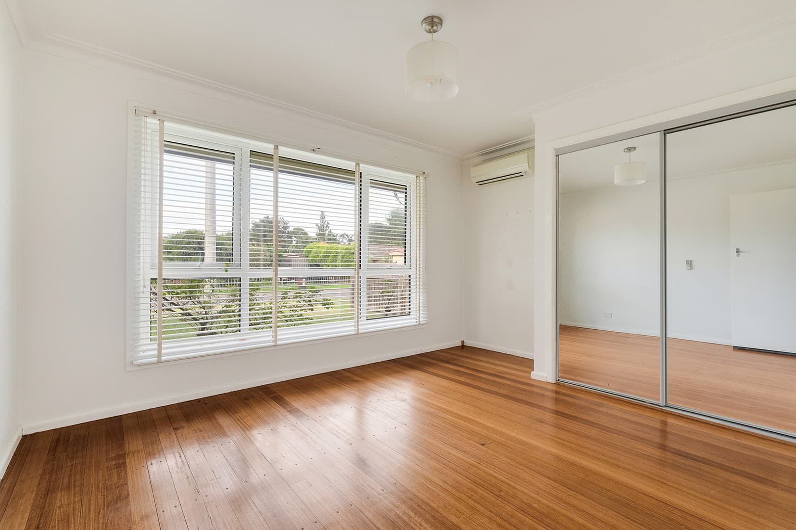 33 Second Avenue, Craigieburn, VIC 3064, Craigieburn - Thumbnail 7