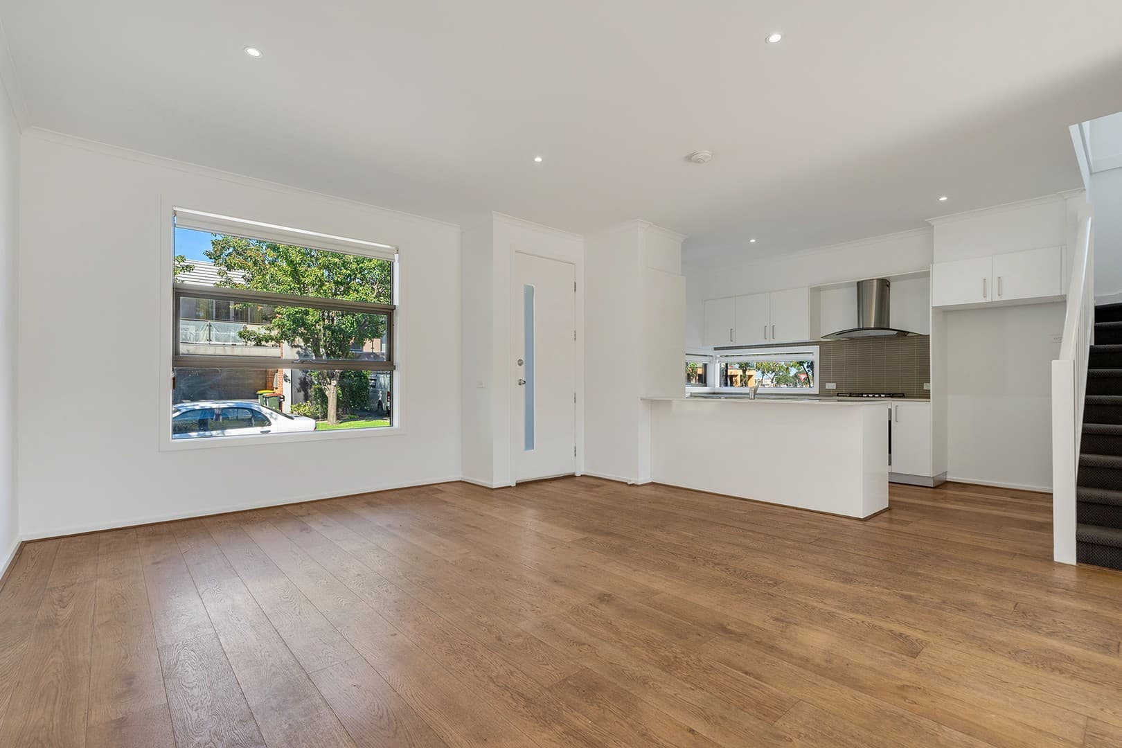 62 Grattan Cove, Craigieburn, VIC 3064, Craigieburn - Thumbnail 3