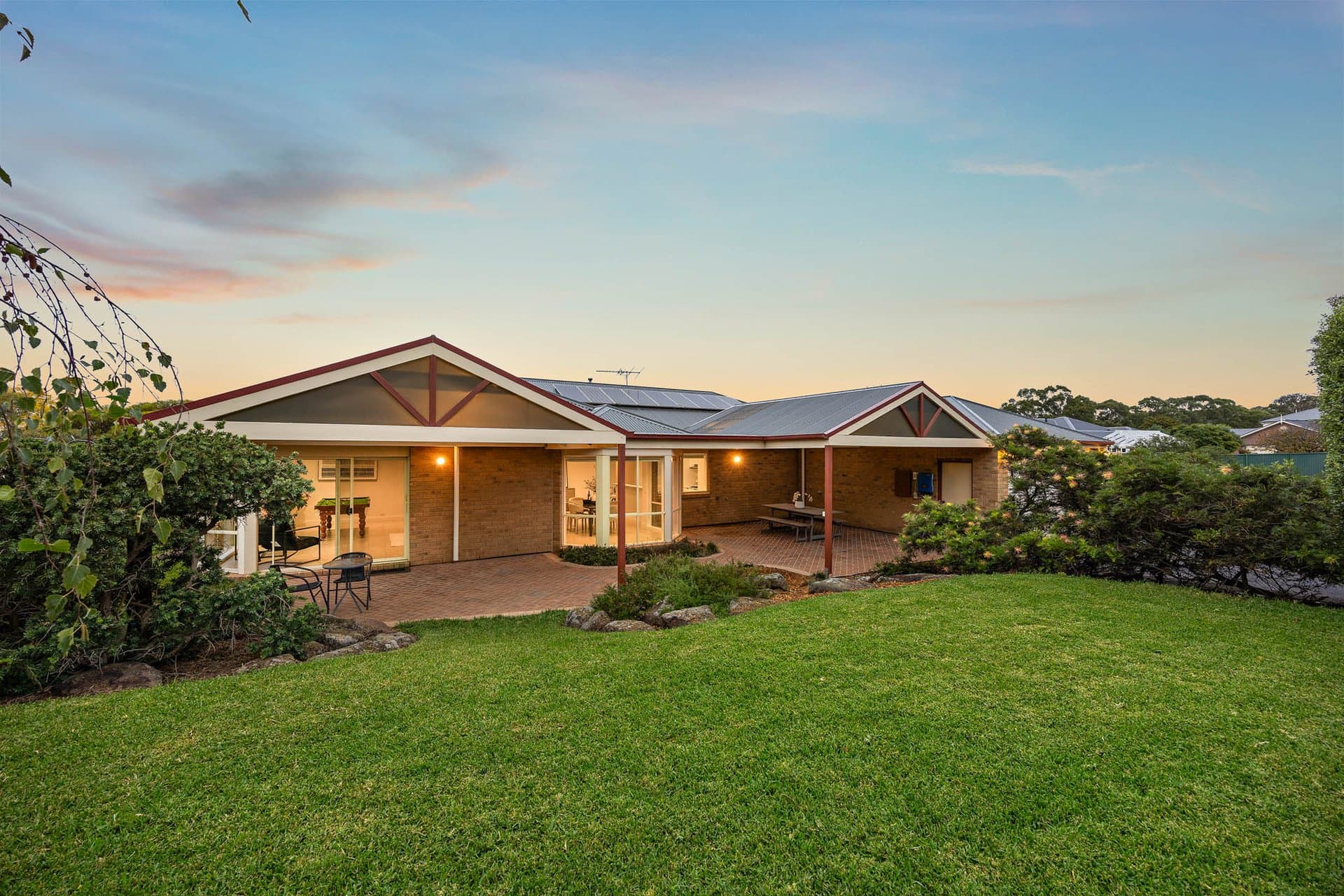 2 Marshall Close, Sunbury - Thumbnail 2