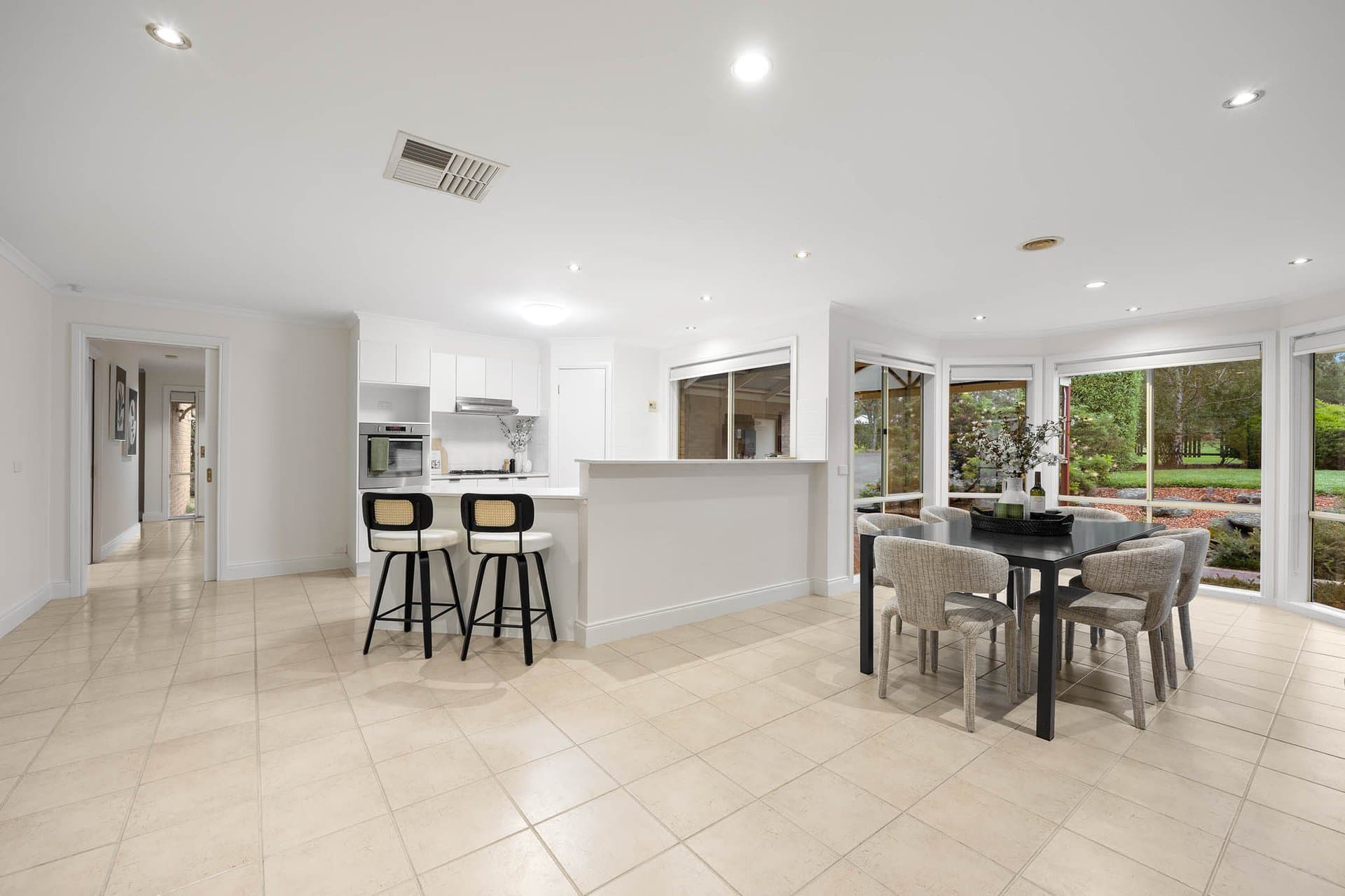 2 Marshall Close, Sunbury - Thumbnail 7