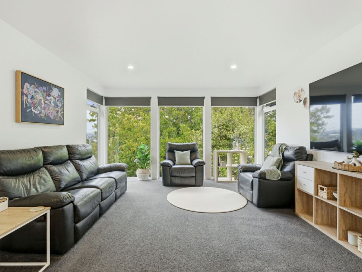 24 Kerran Crescent, SOUTH LAUNCESTON, South Launceston - Thumbnail 2
