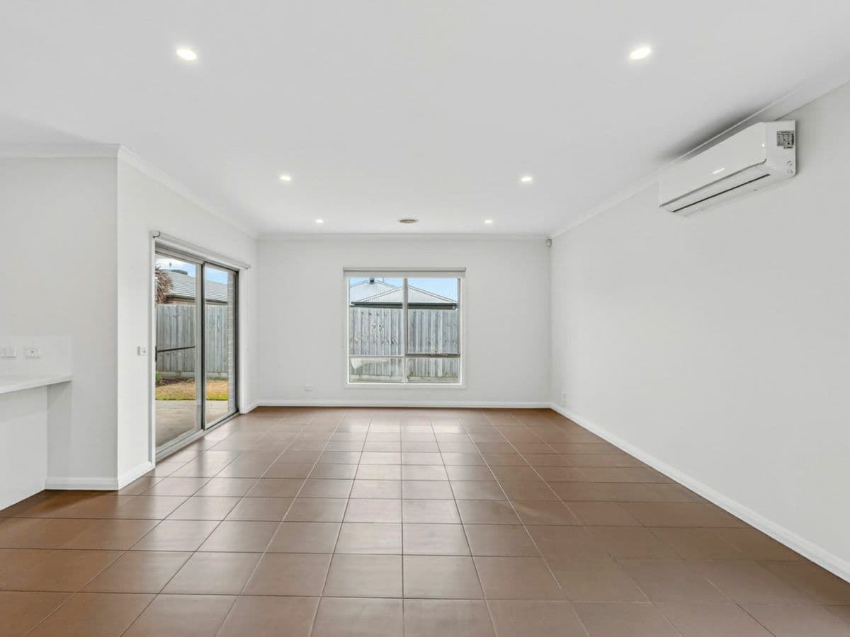 49 Killarney Avenue, GROVEDALE, Grovedale - Thumbnail 7