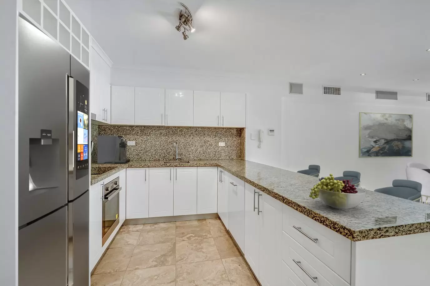 2/108 Victoria Street, Spring Hill, Spring Hill - Thumbnail 3