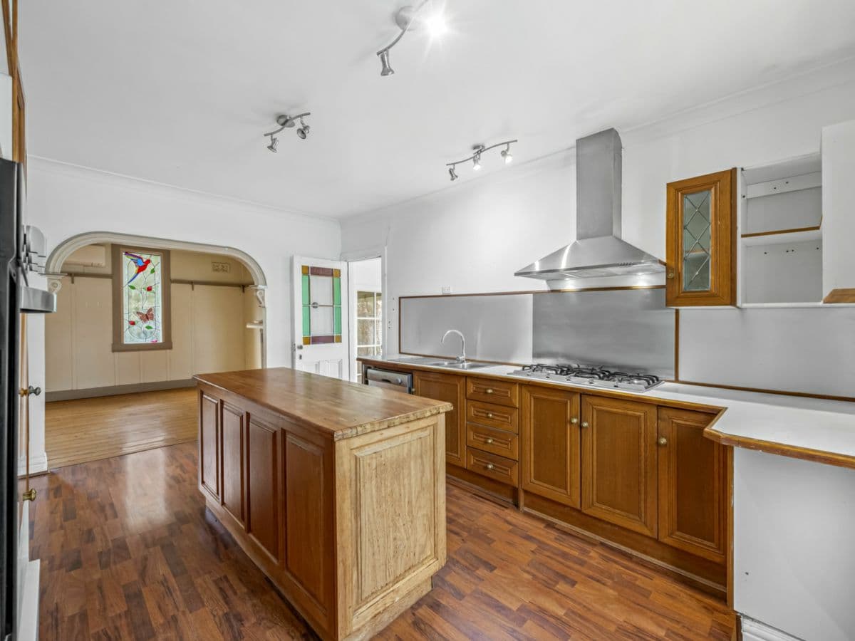 113 Humffray Street North, BALLARAT EAST, Ballarat East - Thumbnail 2